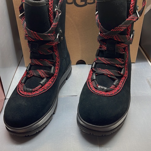 BNIB UGG Classic Weather Hiker Hi Boots BLACK 9 - Picture 8 of 11